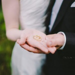 Hochzeitsringe bei Fotoshooting